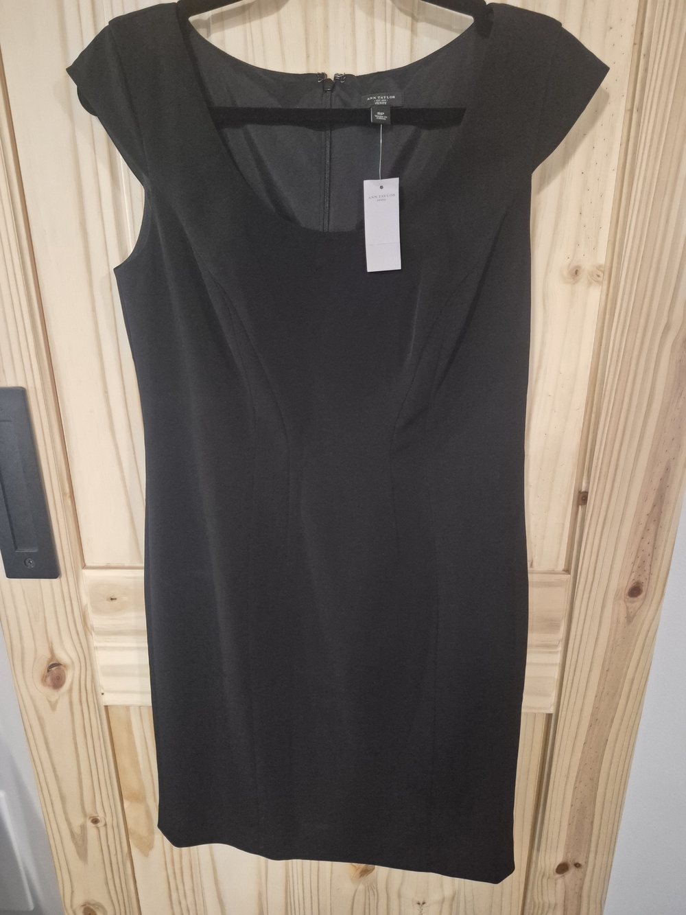 Ann Taylor Black Cap Sleeve Sheath Dress